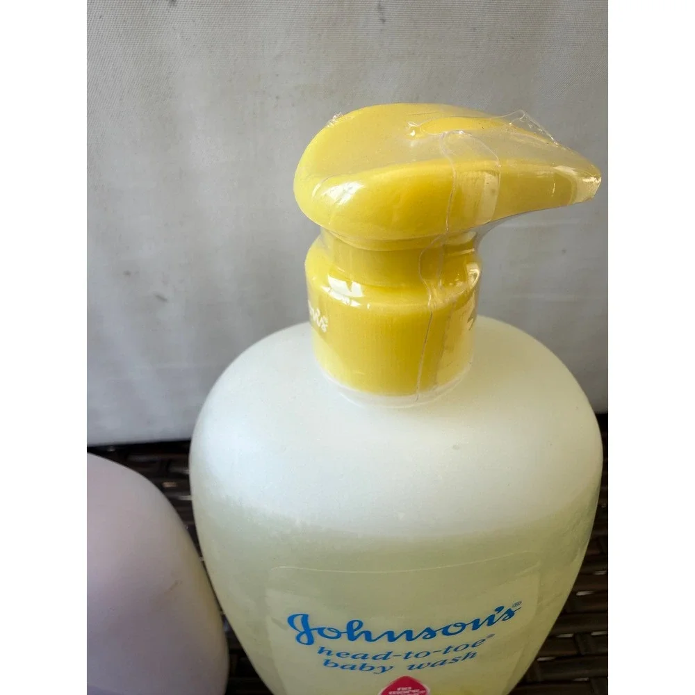 Johnsons Baby Head-to-Toe Wash 28oz and Bedtime Lotion 15oz‎ Set Bundle
